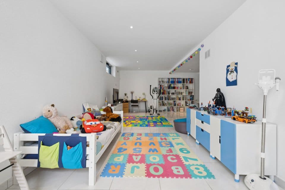 Salle de jeux ou de Cinema