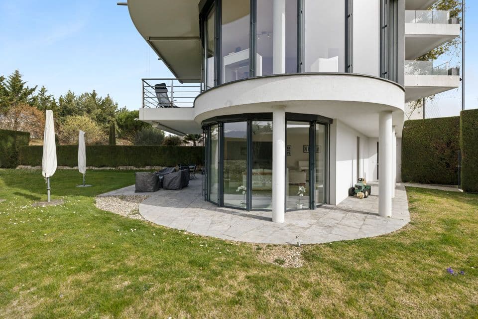 Terrasse et jardin privatif